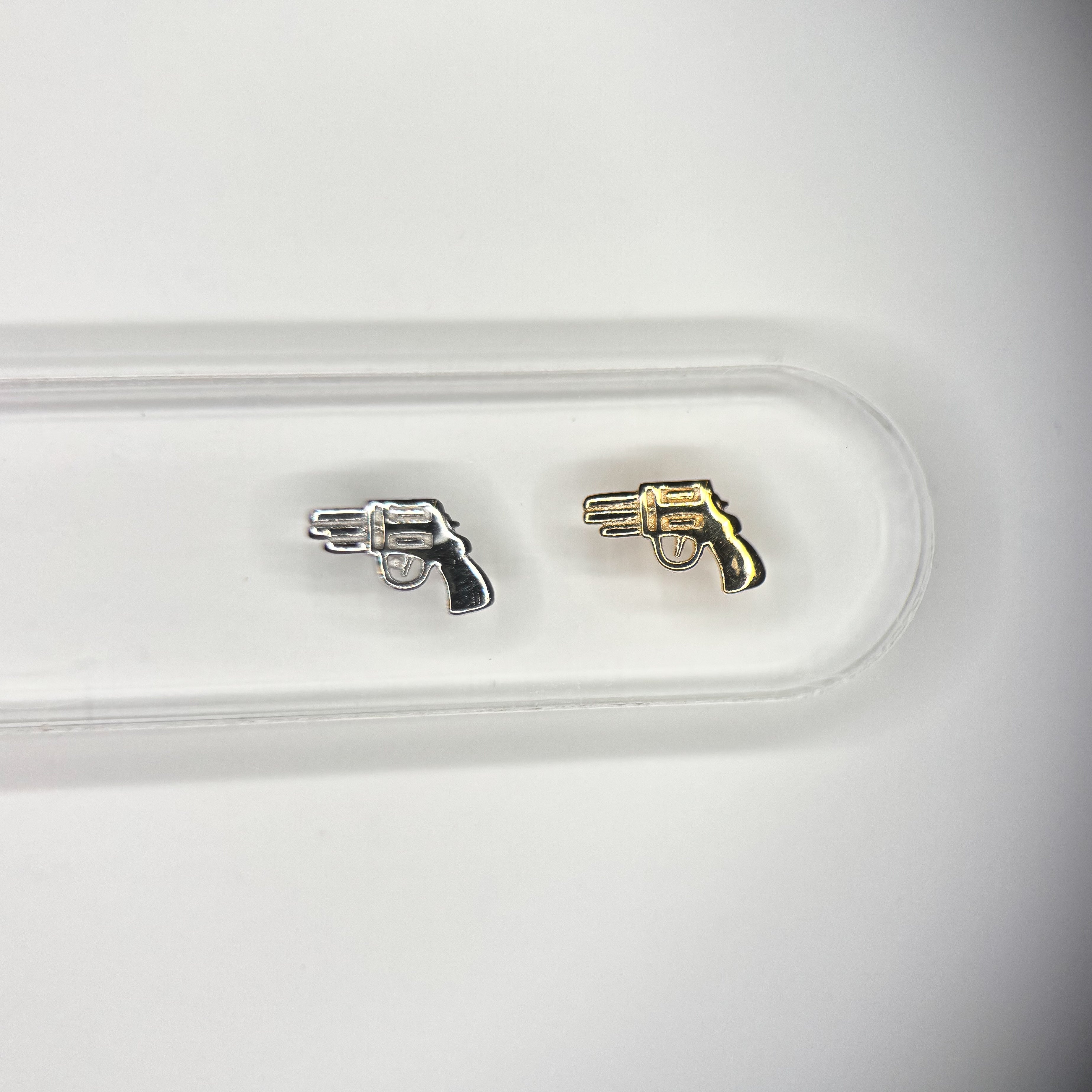18K Gold Tooth Gems – Gun